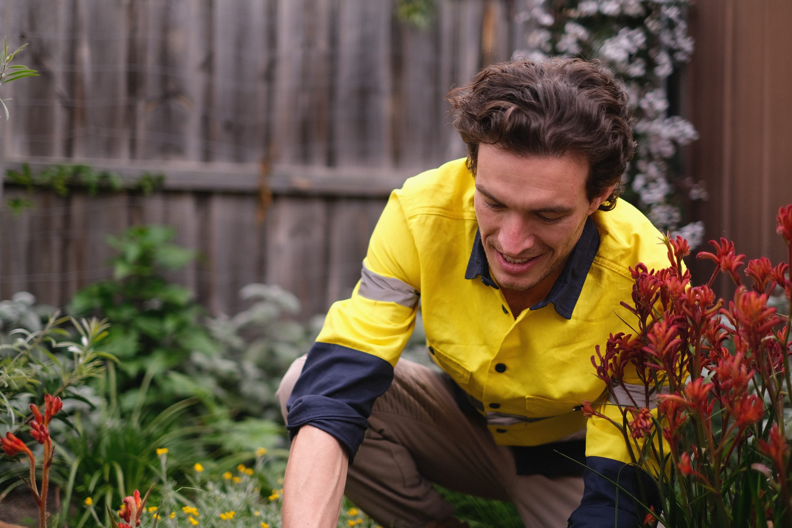 From Lawn Mowing to Landscaping: Find Your Local Gardening Pro